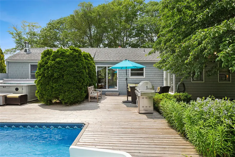 40 Maidstone Avenue, East Hampton, NY 11937 - Image #2