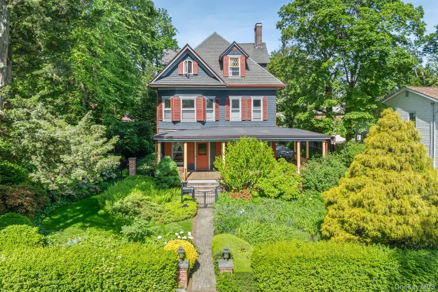 175 Ivy Street, Oyster Bay, NY 11771 - Image #2