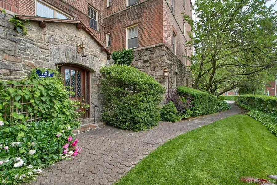 151 Centre Avenue #5D, New Rochelle, NY 10805 - Image #3