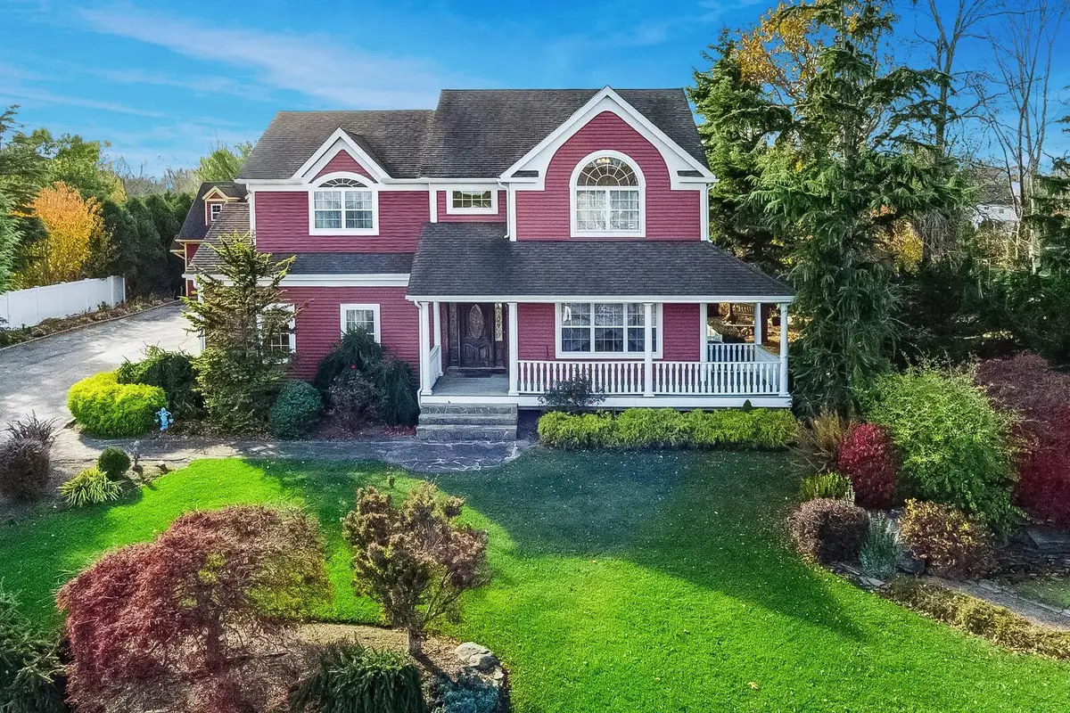 140 Grant Dr., Aquebogue, NY 11931 - Image #1