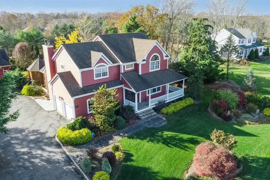 140 Grant Dr., Aquebogue, NY 11931 - Image #2