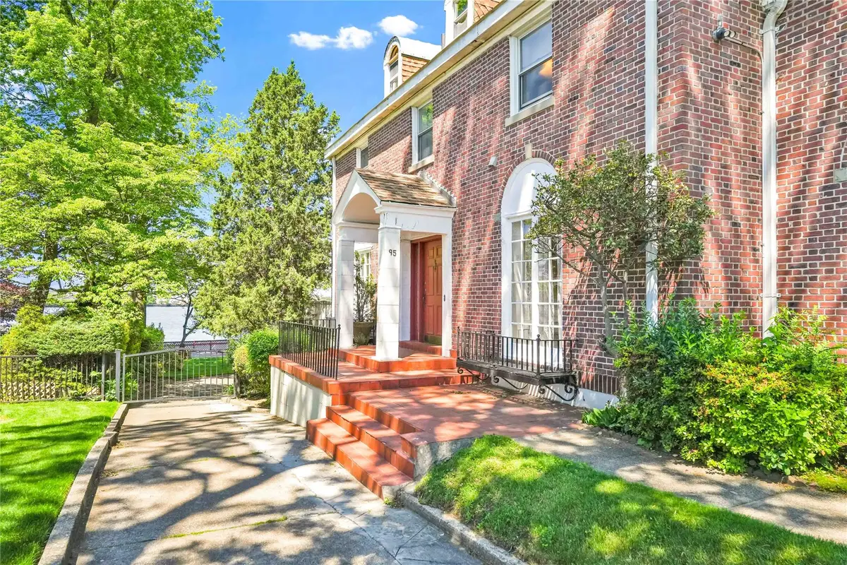 95 Malba Drive #1, Malba, NY 11357 - Image #1