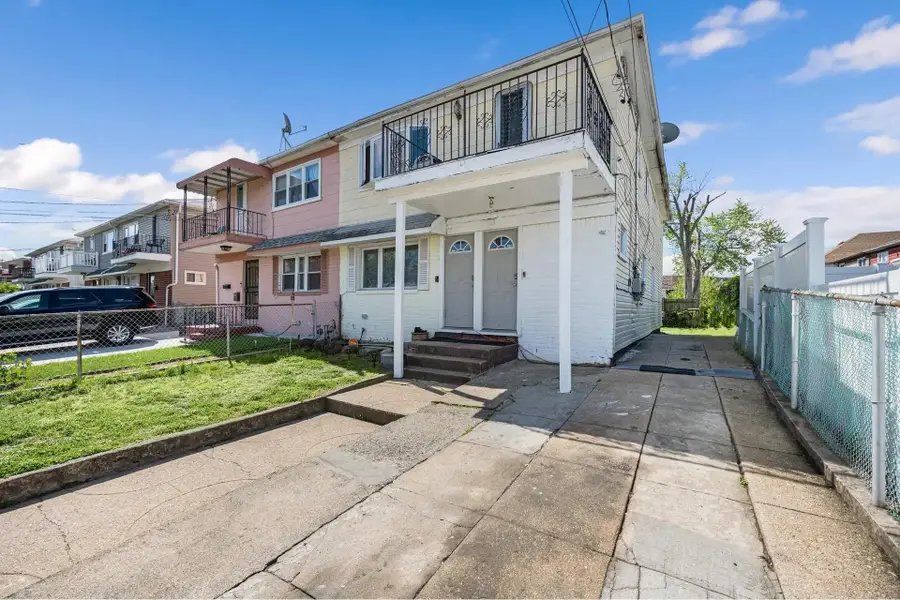 6953 Thursby Avenue, Arverne, NY 11692 - Image #2