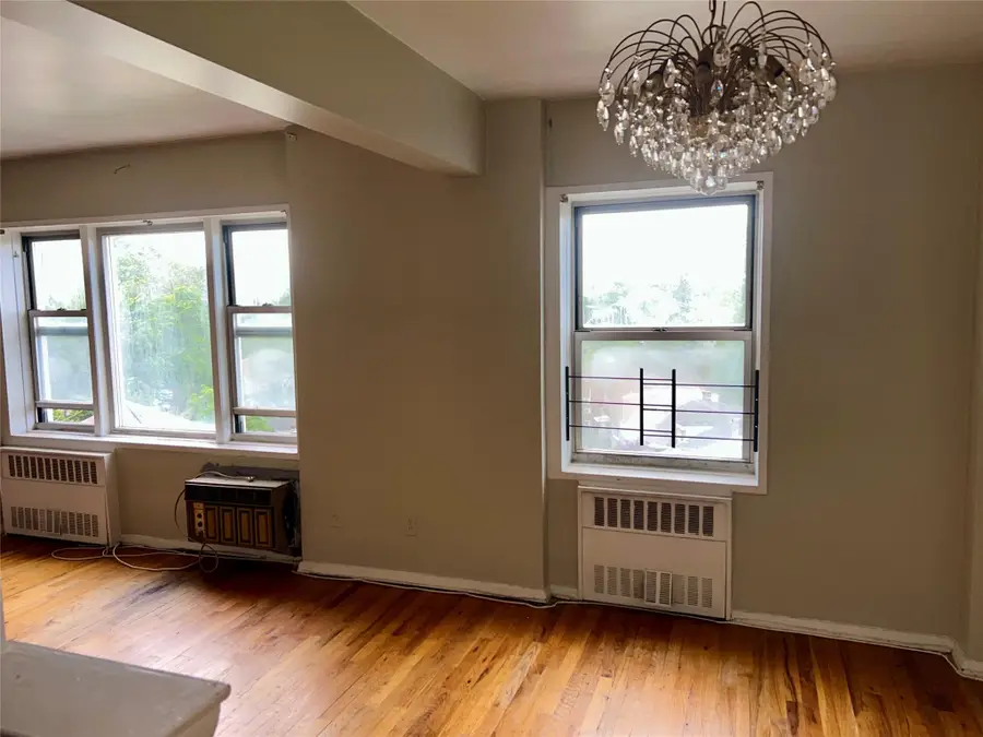 415 Gramatan Avenue #5D, Mount Vernon, NY 10552 - Image #3