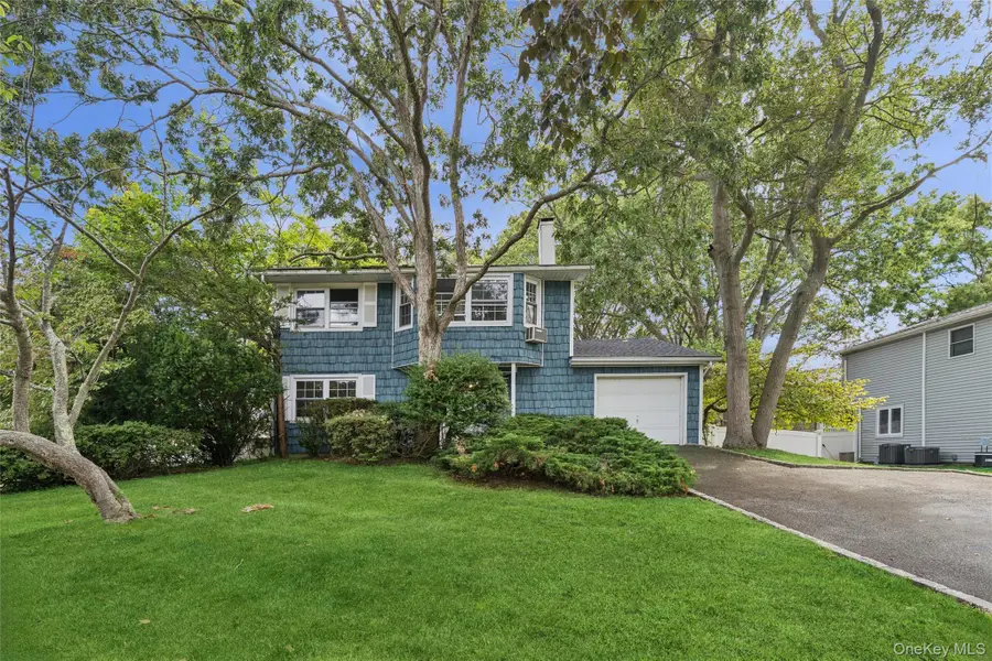 183 Ballad Circle, Holbrook, NY 11741 - Image #3