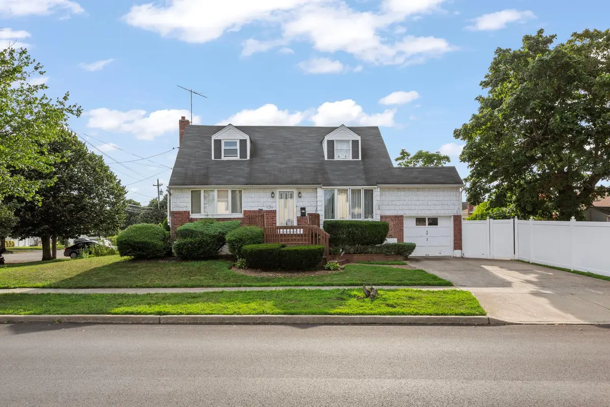 3124 Nassau Road, Oceanside, NY 11572 - Image #1