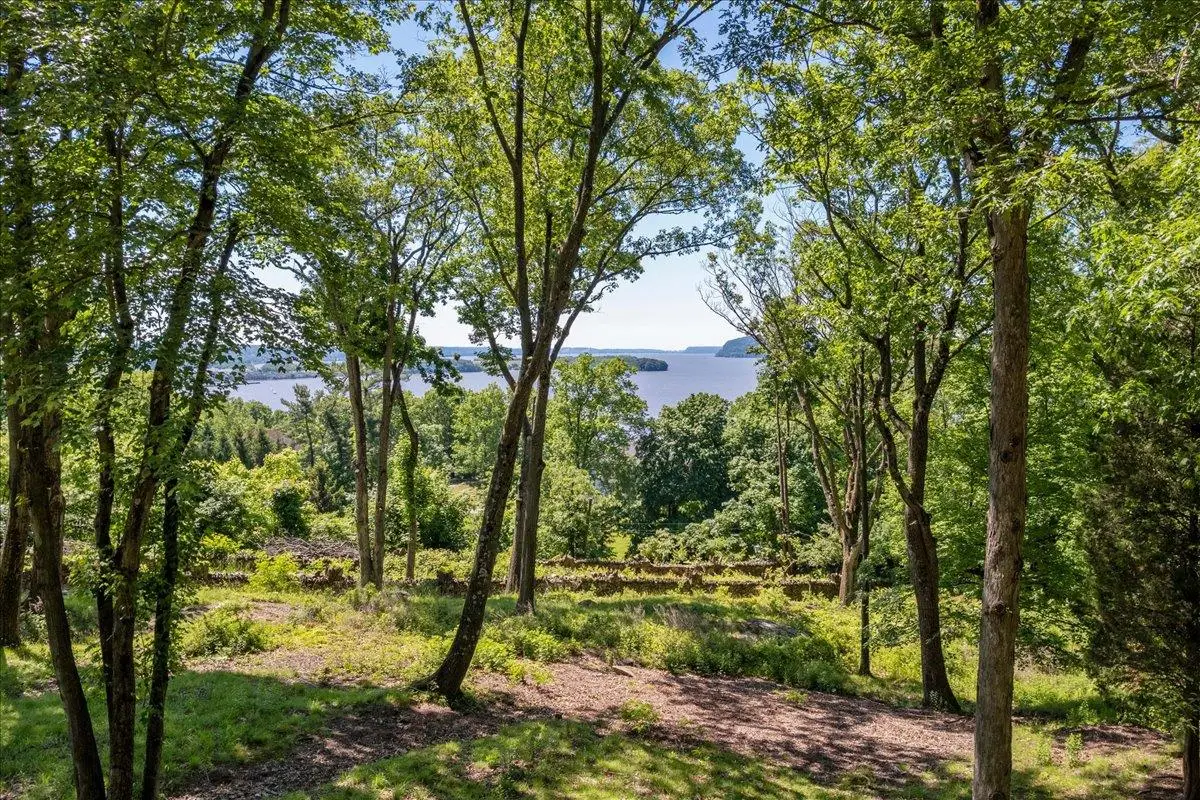8 Prickly Pear Hill Road, Croton On Hudson, NY 10520 - Image #1