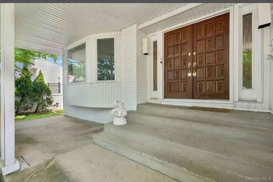 764 Sherwood Court, North Woodmere, NY 11581 - Image #3