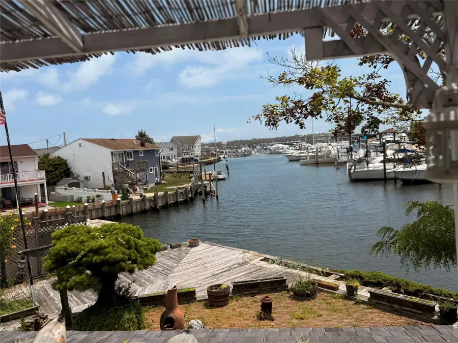 335 Arthur Street Street, Freeport, NY 11520 - Image #3