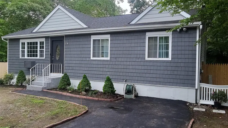 34 Park Lane, Medford, NY 11763 - Image #2