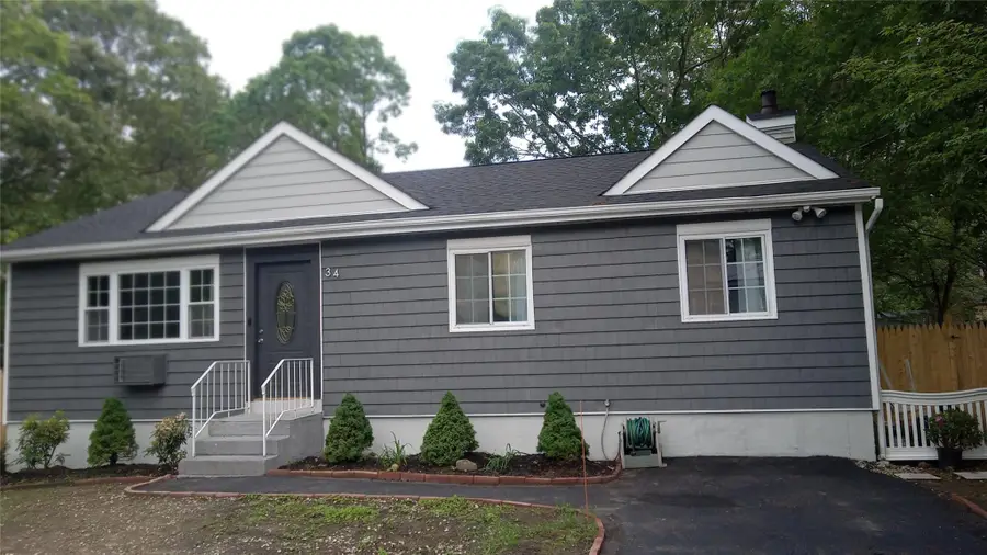 34 Park Lane, Medford, NY 11763 - Image #3