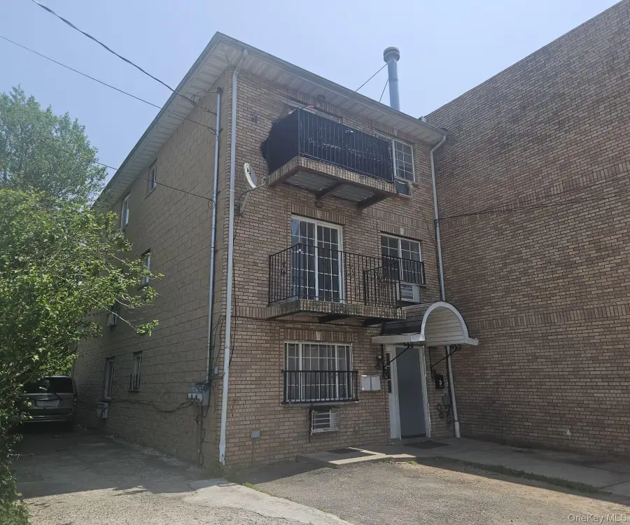 9317 197th Street, Hollis, NY 11423 - Image #2