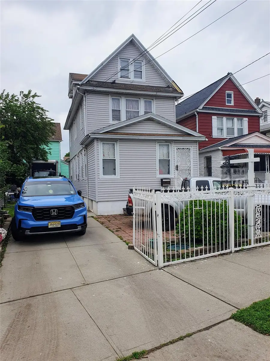 14007 Foch Boulevard, Jamaica, NY 11436 - Image #2