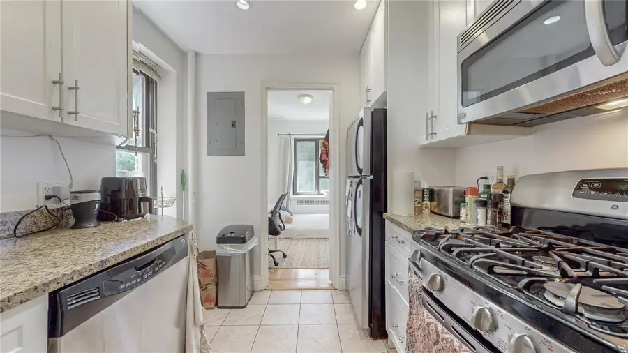 420 Central Park W #2B, New York, NY 10025 - Image #2