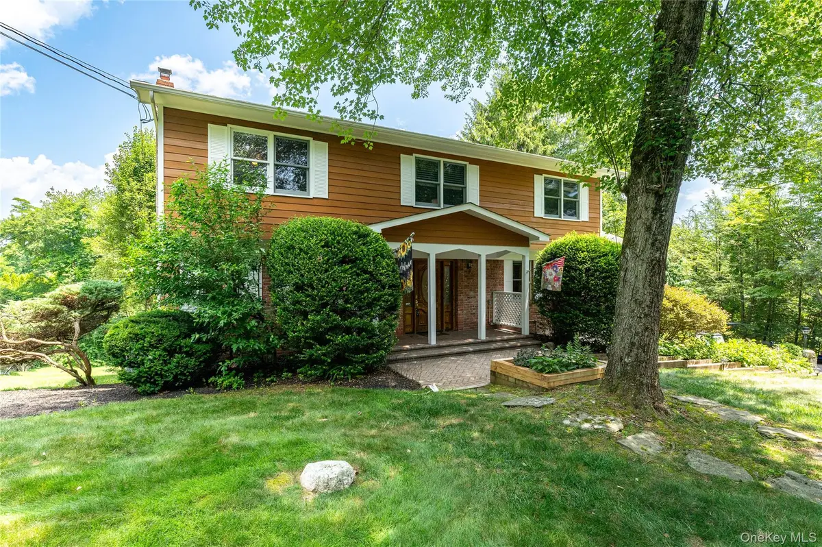 18 Primrose Street, Katonah, NY 10536 - Image #1