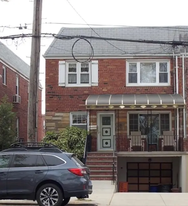 7510 Juniper Boulevard S, Middle Village, NY 11379