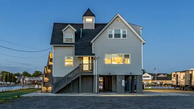 200 Clocks Boulevard, Massapequa, NY 11758 - Image #2