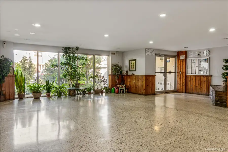 140-15 Holly Avenue #4E, Flushing, NY 11355 - Image #2