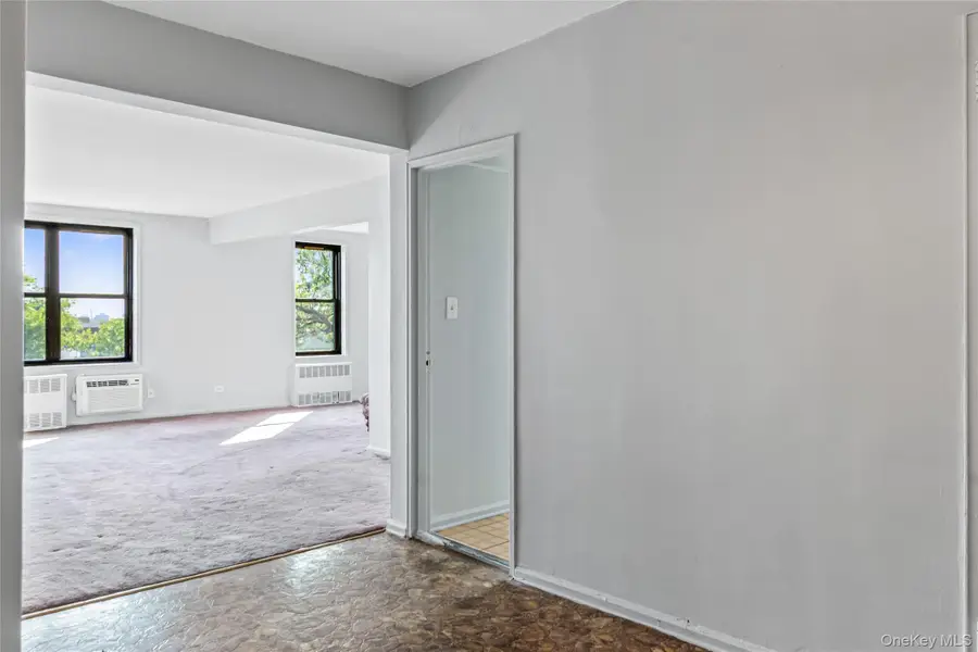 140-15 Holly Avenue #4E, Flushing, NY 11355 - Image #3