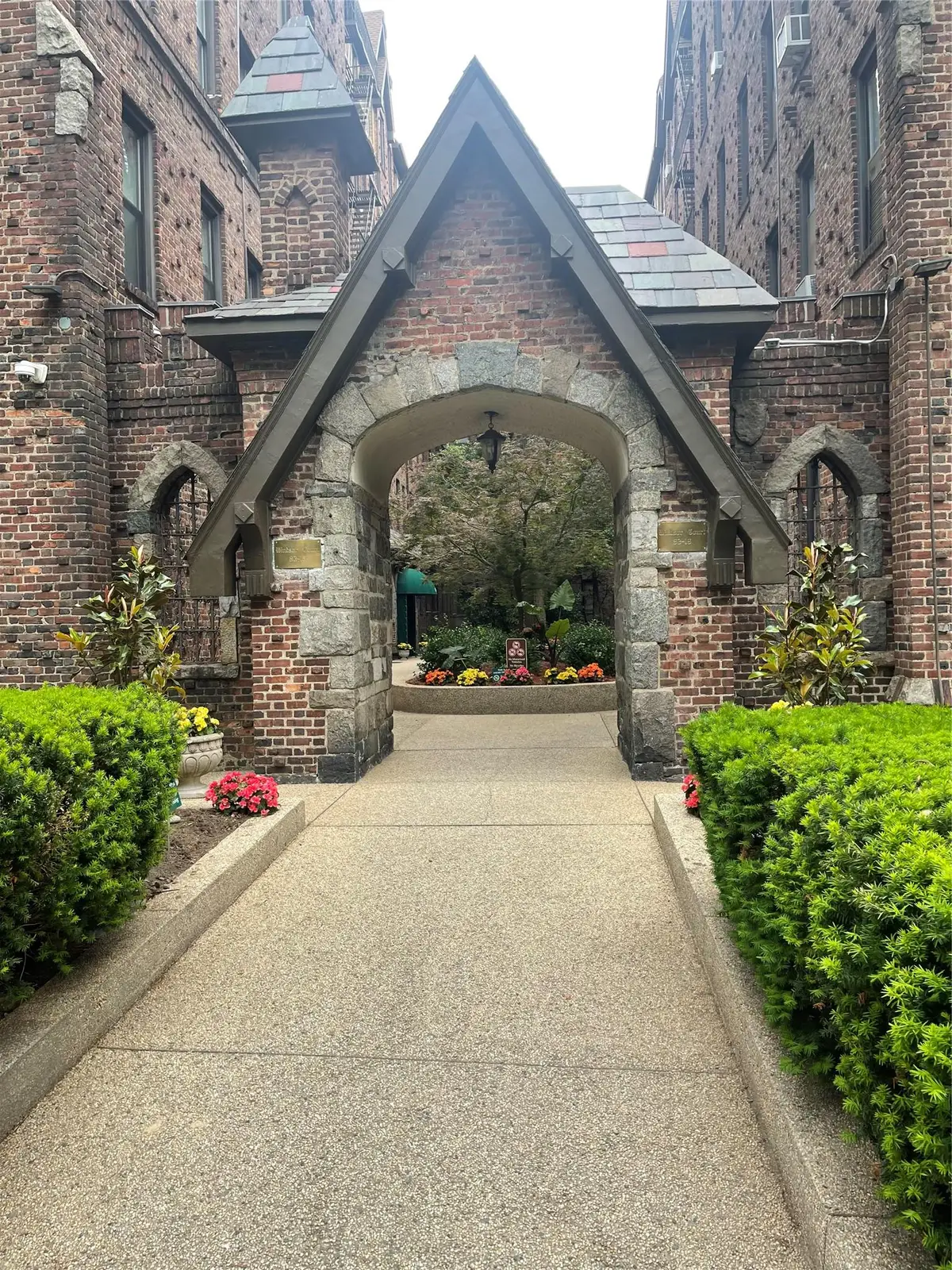 83-19 116th Street #2E, Kew Gardens, NY 11415 - #1