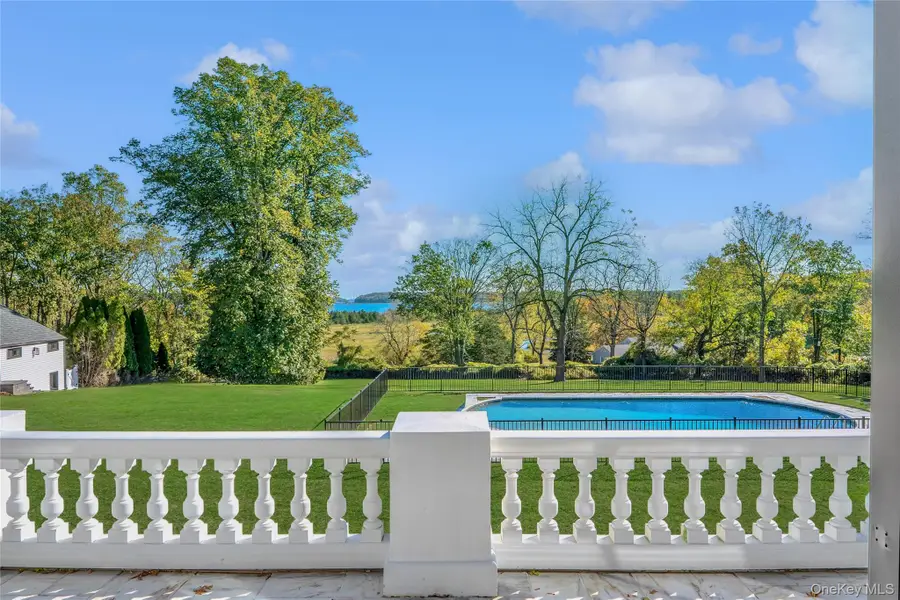 204 Centre Island Road, Oyster Bay, NY 11771 - Image #2