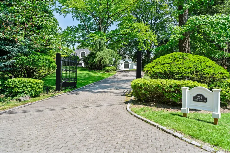 204 Centre Island Road, Oyster Bay, NY 11771 - Image #3