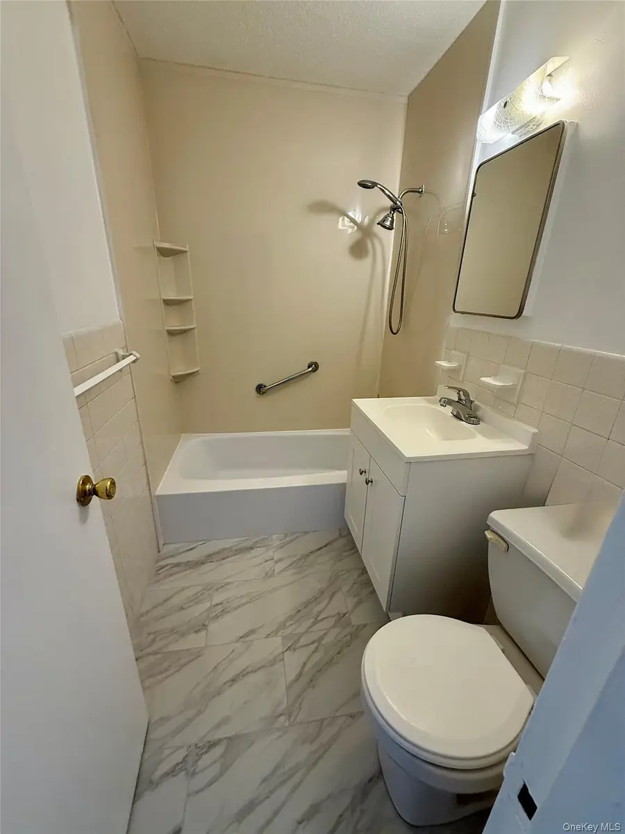 1966 Newbold Avenue #405, Bronx, NY 10472 - Image #2