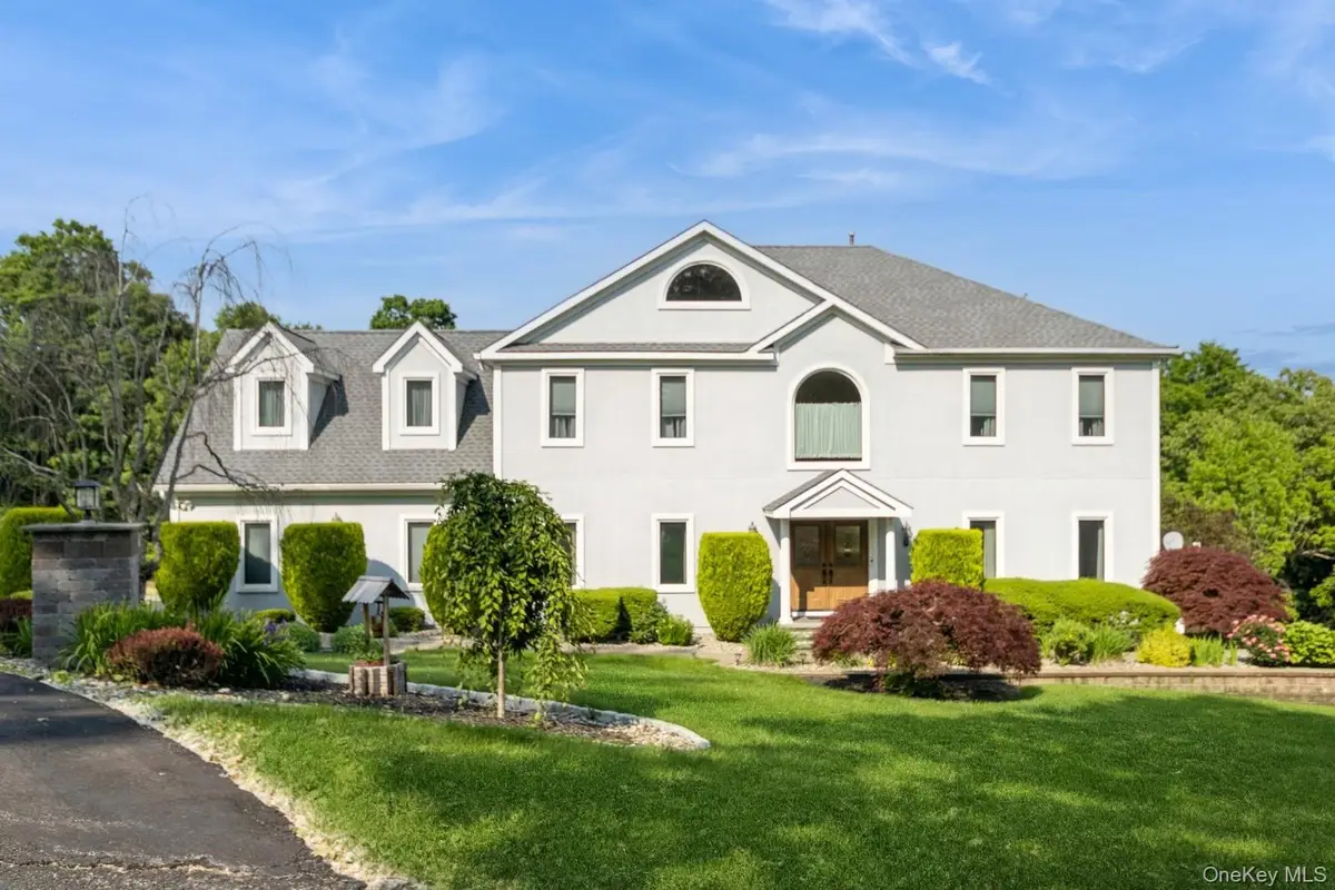 61 Sherwood Heights, Wappingers Falls, NY 12590 - Image #1