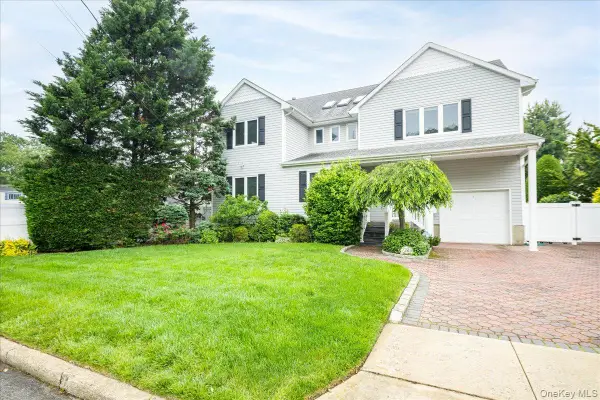 1360 Powell Avenue, Merrick, NY 11566