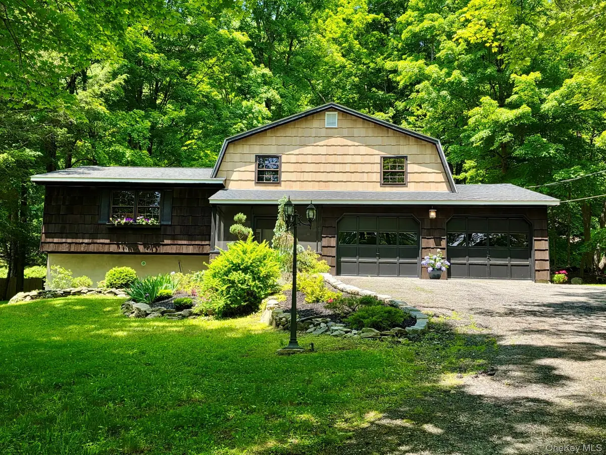 687 Sprout Brook Road, Putnam Valley, NY 10579 - Image #1