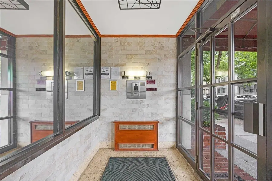 2015 St Paul Avenue #3G, Bronx, NY 10461 - Image #2