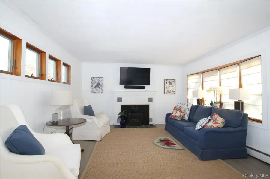 1346 Pine Drive, Bay Shore, NY 11706 - Image #3