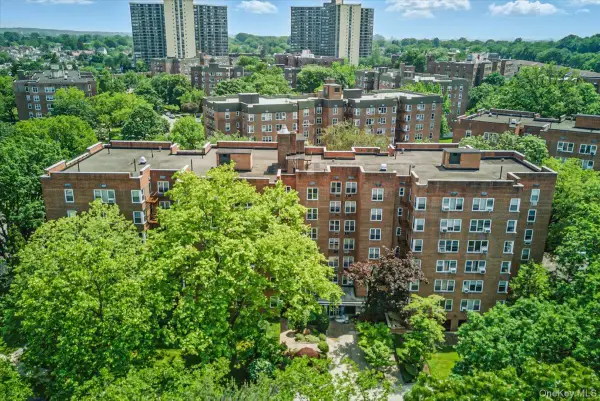 209-80 18 Avenue #4D, Bayside, NY 11360