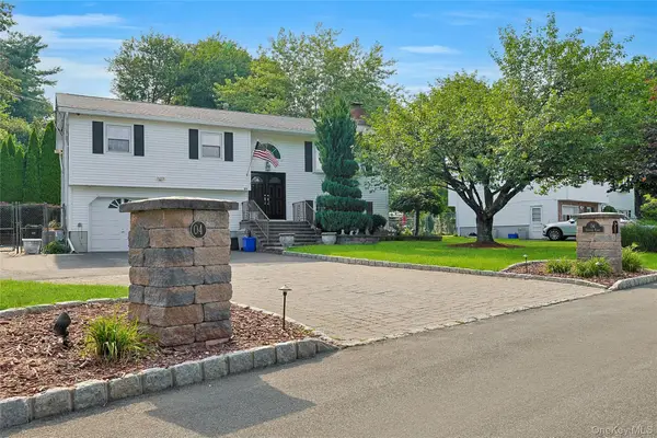 4 Suffern Place, Garnerville, NY 10923