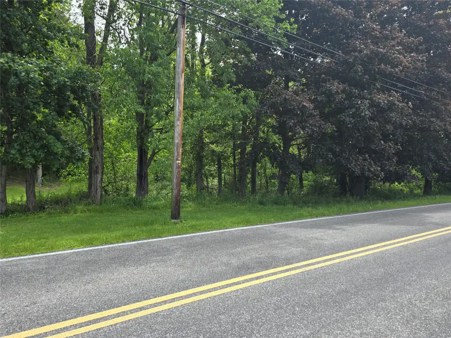 Quaker Street, Newburgh Town, NY 12589 - Image #3