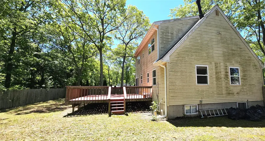 17 Erna Drive, Coram, NY 11727 - Image #3