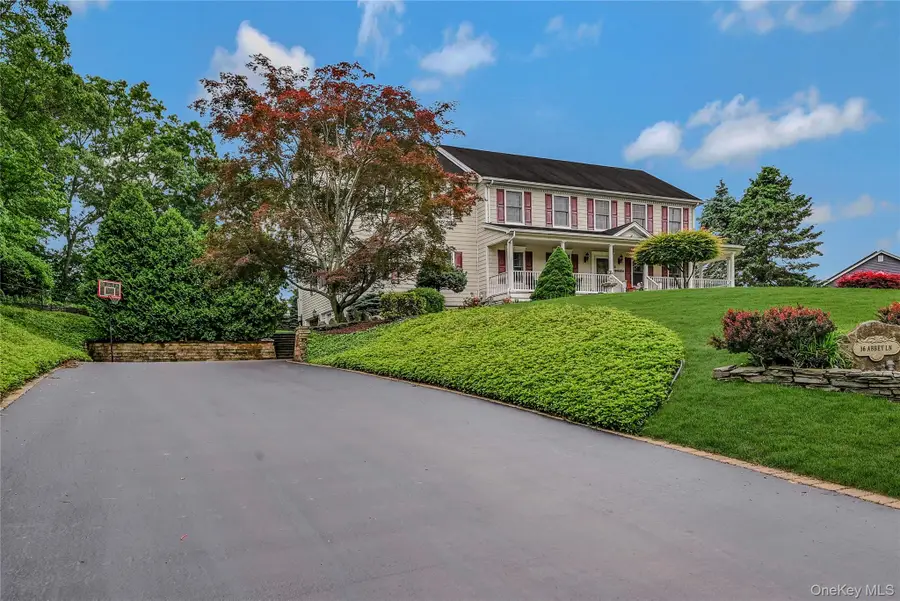 16 Abbey Lane, East Setauket, NY 11733 - Image #2