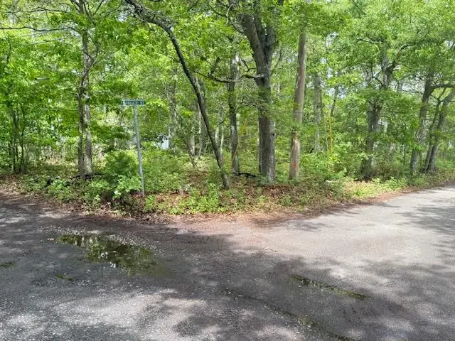 62 Shore Road, Hampton Bays, NY 11946 - Image #2