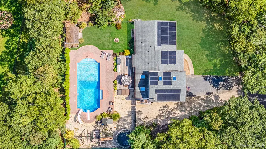 5 Hastings Drive, Ridge, NY 11961 - Image #3