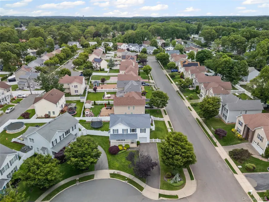 924 Otsego Court, West Hempstead, NY 11552 - Image #3