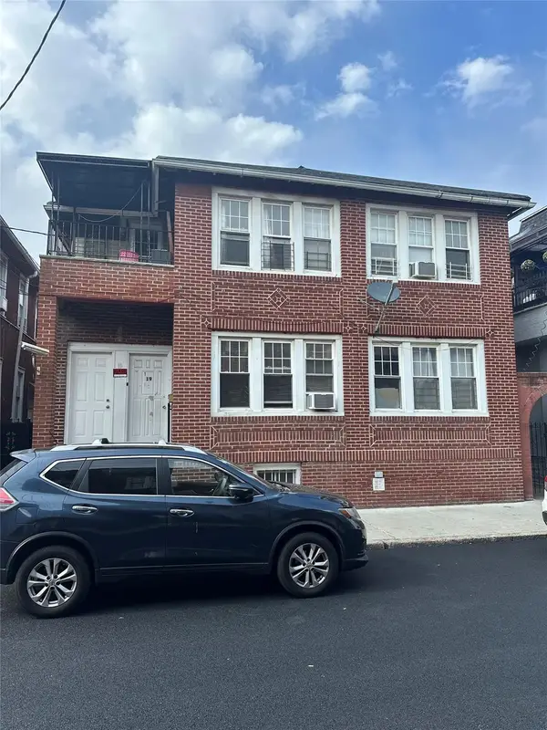 19 Brighton 10th Path, Brooklyn, NY 11235