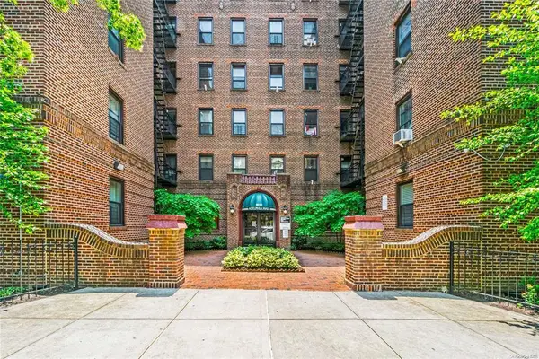 89-10 35th Avenue #E-7R, Jackson Heights, NY 11372