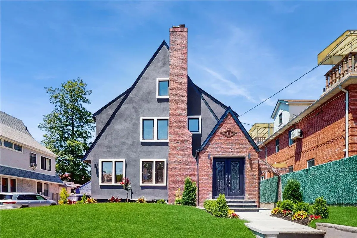 150-11 84th Drive, Jamaica, NY 11432 - Image #1