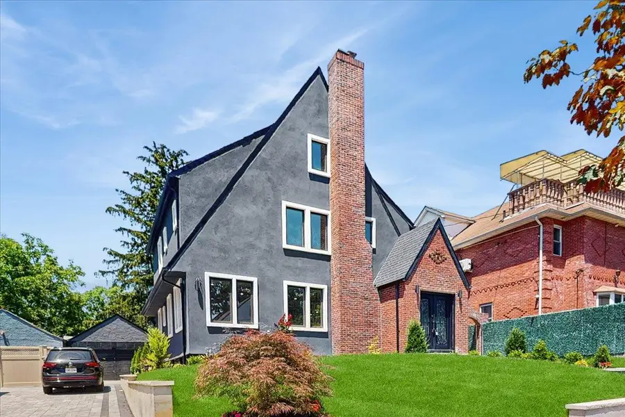 150-11 84th Drive, Jamaica, NY 11432 - Image #2