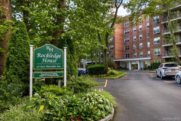 177 E Hartsdale Avenue #2Y, Hartsdale, NY 10530