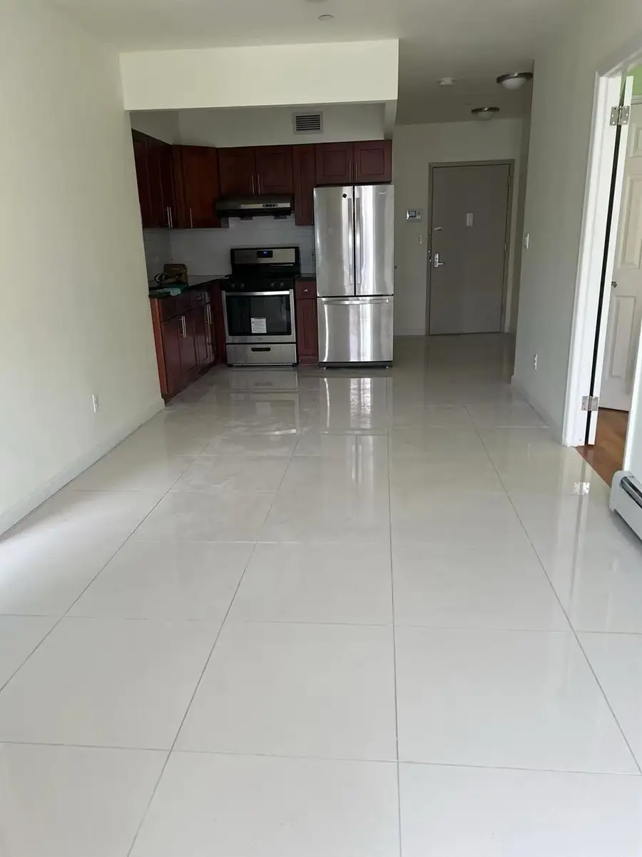 31-53 Linden Place #2E, Flushing, NY 11354 - Image #2