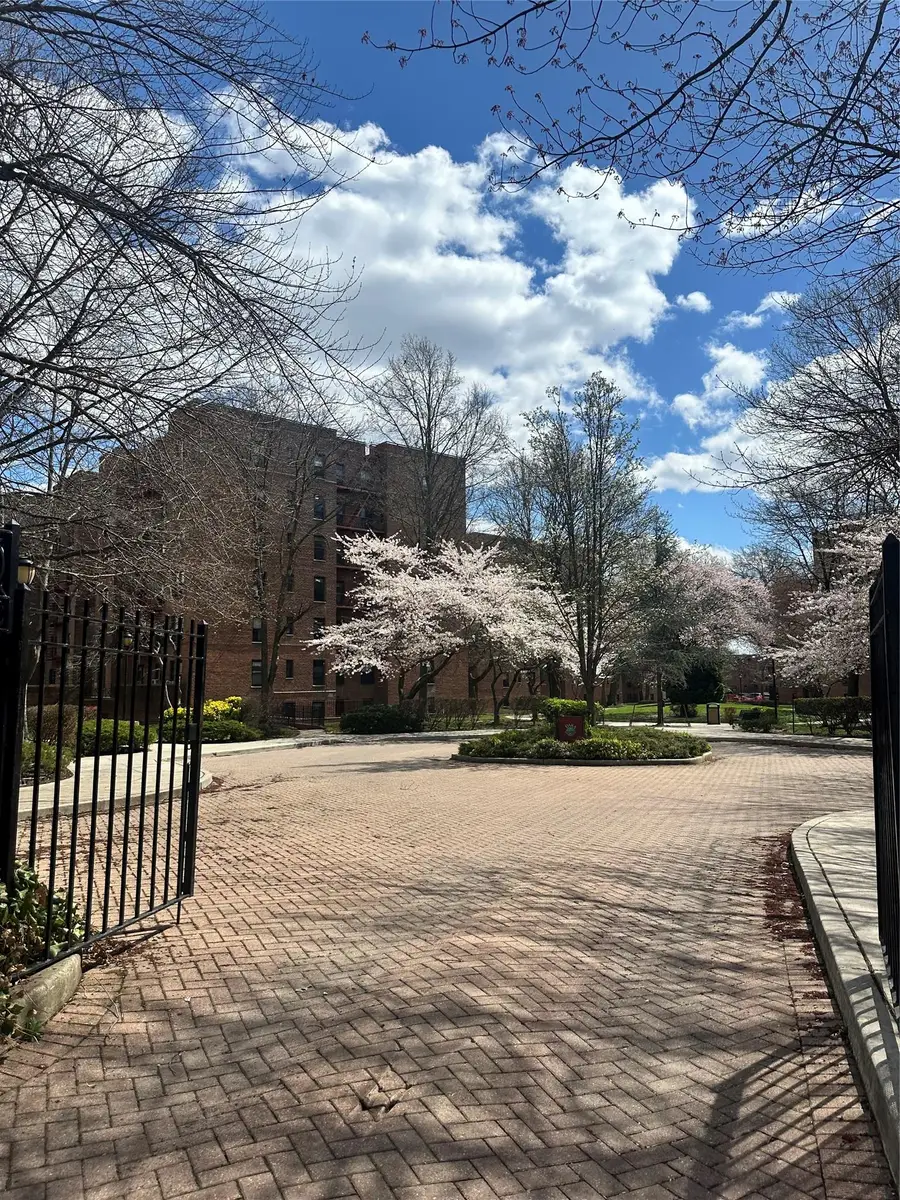 150-40 71 Avenue #2F, Flushing, NY 11367 - Image #3