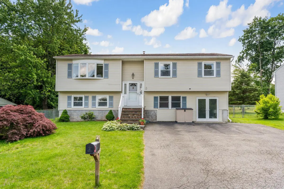 67 Keats Drive, New Windsor, NY 12553 - Image #1