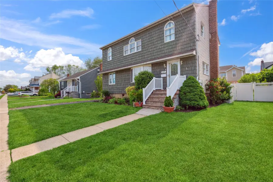 117 Ocean Avenue, Massapequa Park, NY 11762 - Image #3