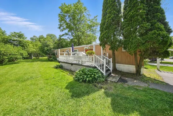 5 Oak Drive, Bloomingburg, NY 12721